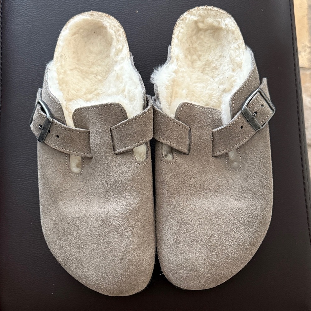 Birkenstock Boston Shearling Clogs color stone